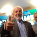 Icone Politica e Portugues